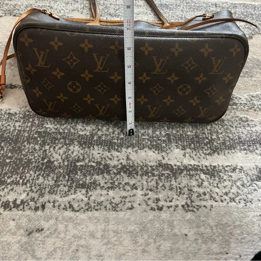 Louis Vuitton monogram coated canvas MM classic neverfull tote